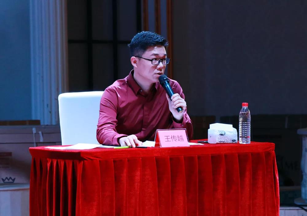 王传越：唱歌要用说话的感觉哼着唱