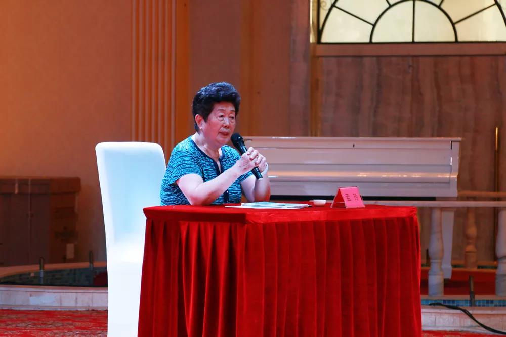 孟玲：男高音有了关闭，就像高楼有了电梯